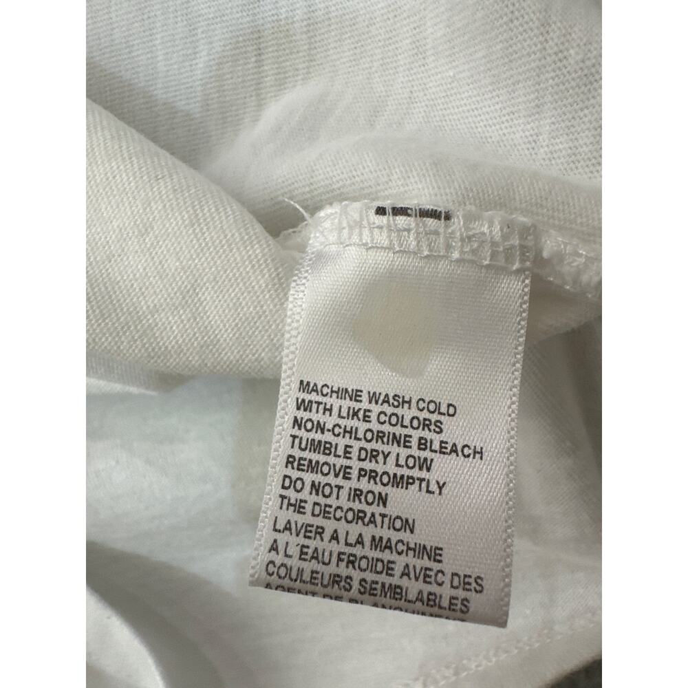 Tommy Bahama “Reinbeer Games” Graphic T-Shirt - Men’s Medium - Picture 8 of 8